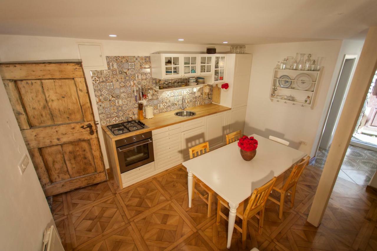 Апартаменты Barbarossa House With Parking Црес Экстерьер фото